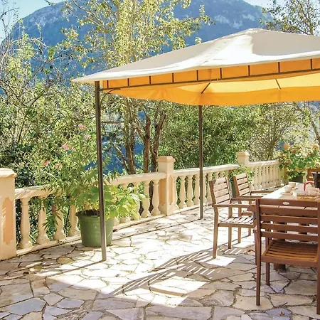 Amazing In With 3 Bedrooms And Wifi *